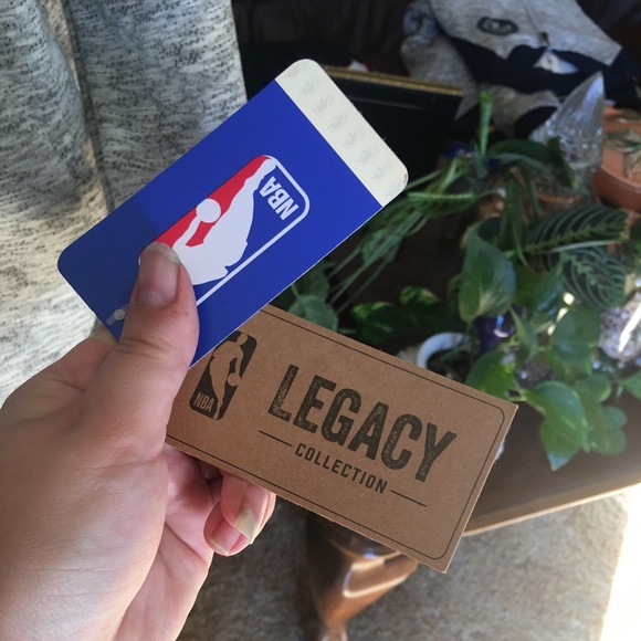 NWT boys youth size NBA zip up jacket - Picture 5 of 16